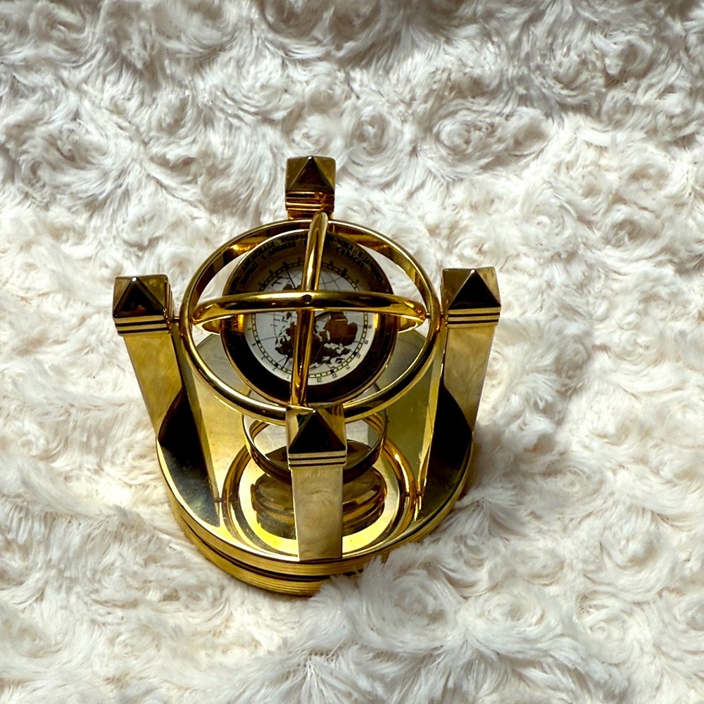 Benchmark Galileo Gimbal Gyroscope Clock.